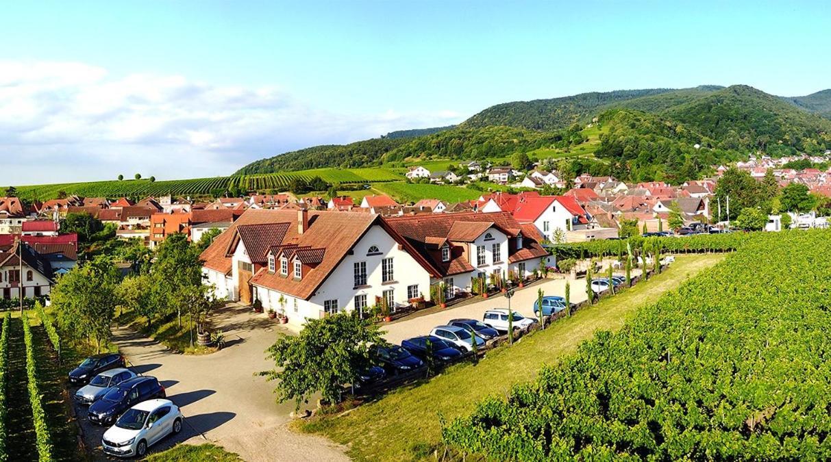 Das Landhotel Weingut Gernert Sankt Martin Exterior photo